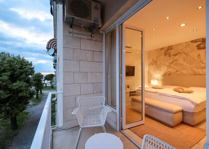 公寓 Mona Lisa's View In Old Town