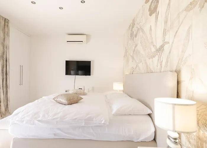 Mona Lisa's View In Old Town Apartament Zadar